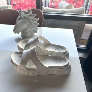 Givenchy Marshmallow Sliders White